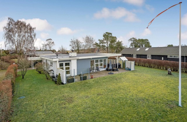 Lovely home in Middelfart with WiFi
