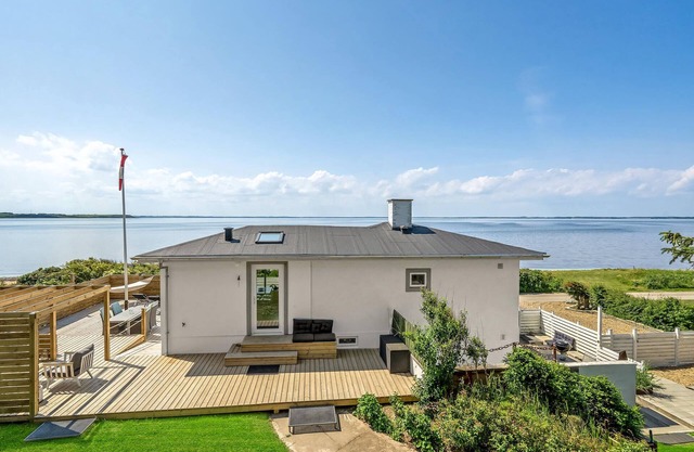 Lovely home in Spøttrup with WiFi