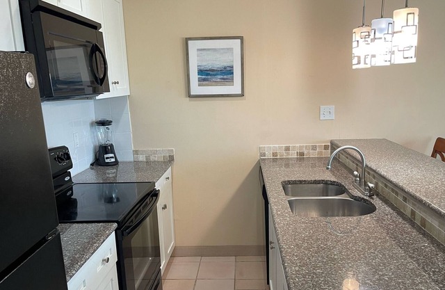 Lovely one bedroom apartment in North West Point resort Turks Caicos