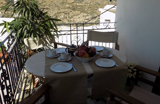 Lovely traditional house in Skyros village