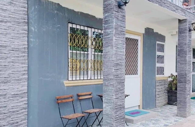 LoveNest- cozy place with swimming pool,12 min to the beach close to everything.