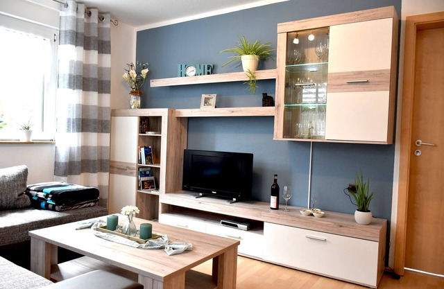 Lovingly furnished apartment (85 sqm) with terrace and garden