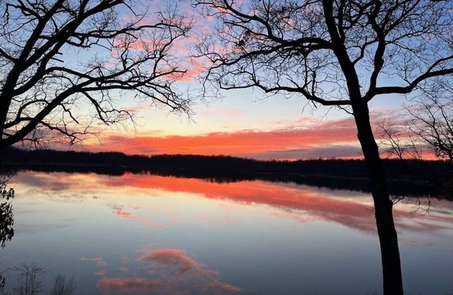 Lucky Lake Life—20 minutes from Notre Dame!