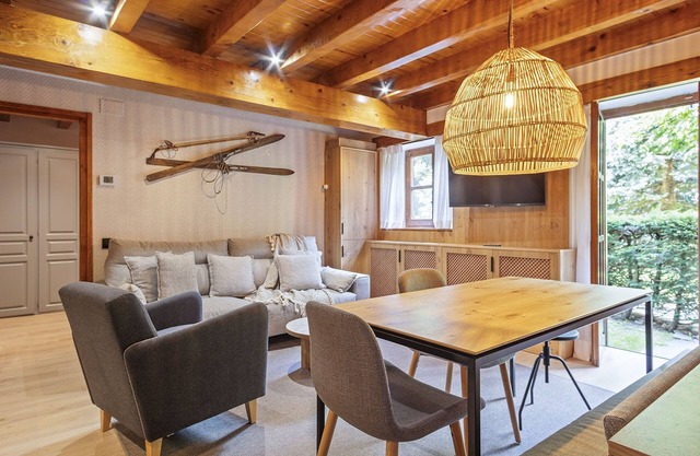 Luderna - Apartamento con jardín Montardo