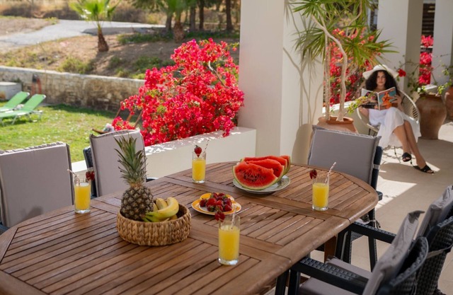 Luisa Holiday Home
