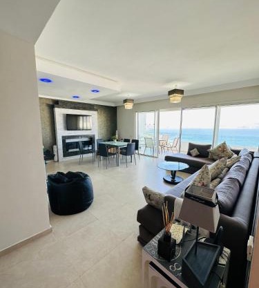 Lujoso aprtamento cap tingis playa tanger