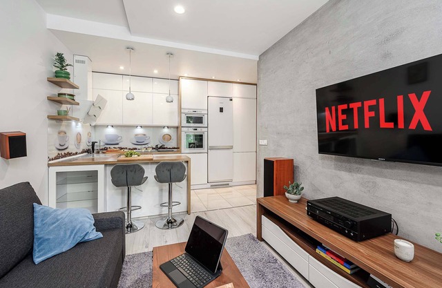 Lumina spacious apartments with parking in Warsaw