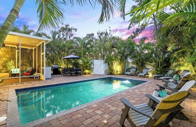 Luna Nueva: Private Pool, New Renovation, Sleeps 8