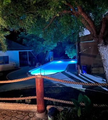 Lunar Dive Resort: Bamboo Villas