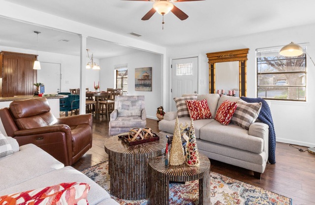 Lux Villa Stay on Palm Street!