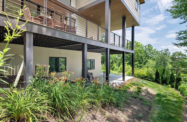 Luxe 5BR w/Home Theater | Pool Table | Firepit