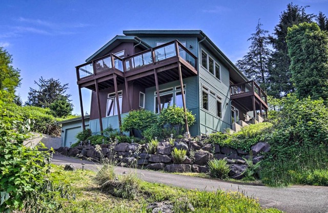Luxe Coastal Haven with Bay Views and Hot Tub