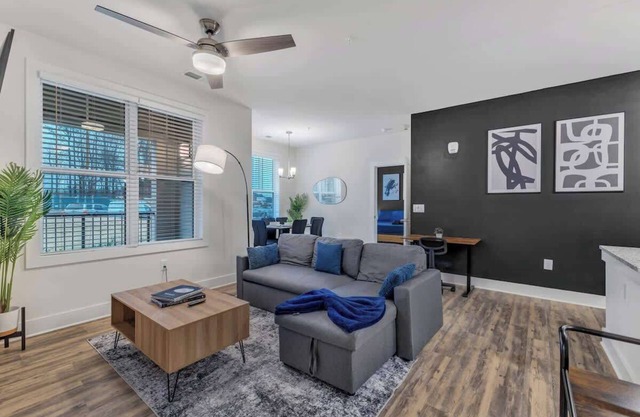 Luxe King 3BR Suite Mins to Downtown Durham!