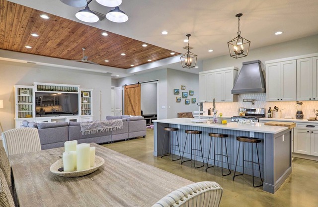 Luxe Orlando Escape w/ Private Saltwater Pool