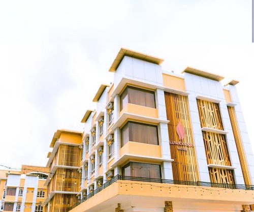 Luxebridge Hotel