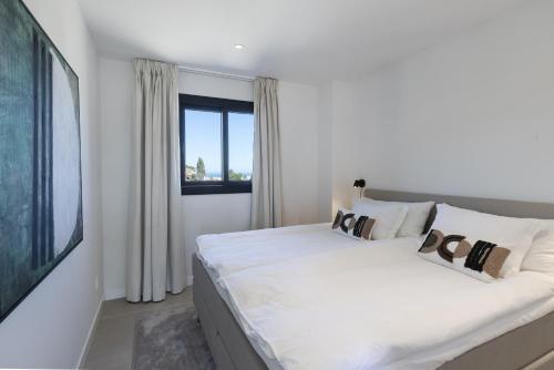 Luxery Apartment with Terrace in Higueron