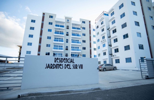 Luxury Apartment w/Parking,calm, w/Elevator, New