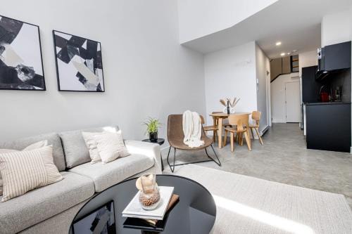 Luxurious 1BDR Two-Floor Loft in Mile End -1A