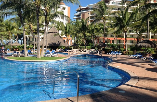 Luxurious 2BR Playa Royale