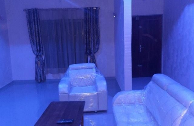 Luxurious 3-bedroom building in charming Comé with AC.nFamily-friendly.