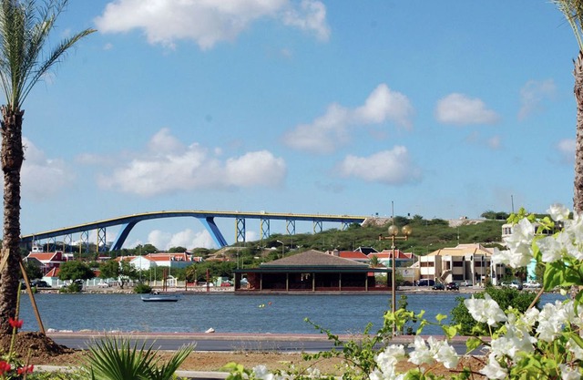 Luxurious and hip apartment in the historic town of Willemstad and the sea