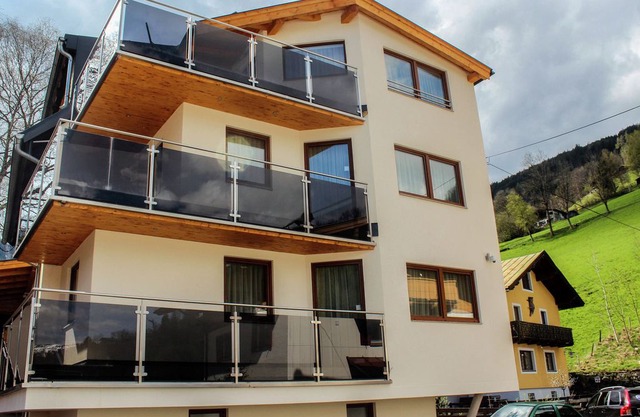 Luxurious Chalet in Zell am See near Ski Area