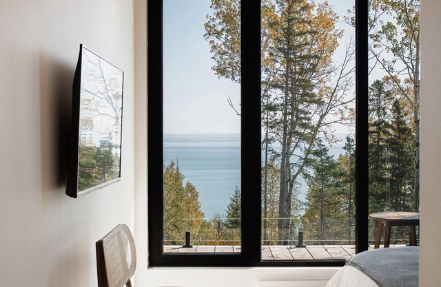 Luxurious & cozy villa located in Charlevoix, facing the St-Lawrence River