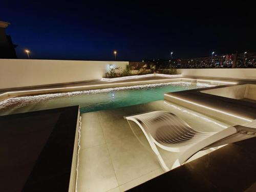 Luxurious Five Bedroom Villa with Private Pool