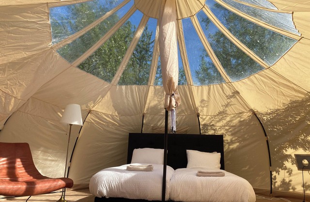 Luxurious glamping tent, close to Amsterdam Airport
