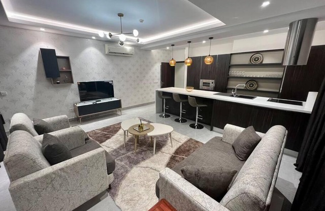 Luxurious Mirage 2 Bed with Pool & Gym