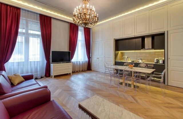 Luxurious Residence Apartment