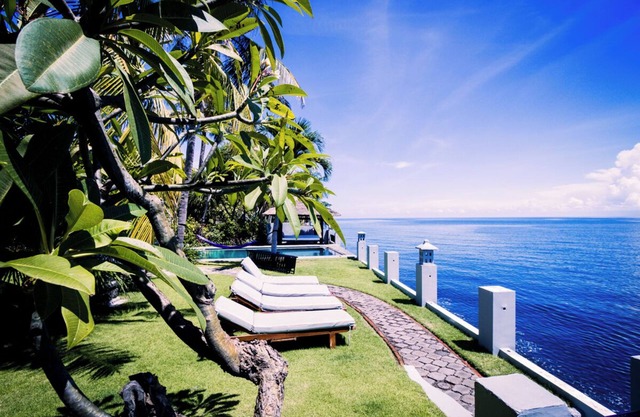 Luxurious & Tranquil Beachfront Oasis ~ snorkeling