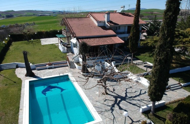 Luxurious Villa on a hill with cool breeze Preview listing