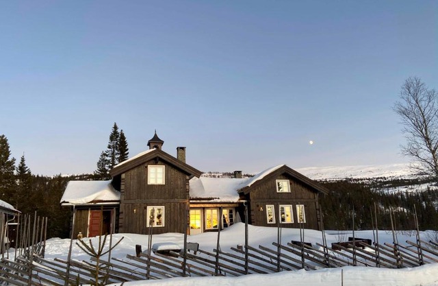 Luxurious, well-Equipped and modern Cabin by the Cross-Country Ski Trails