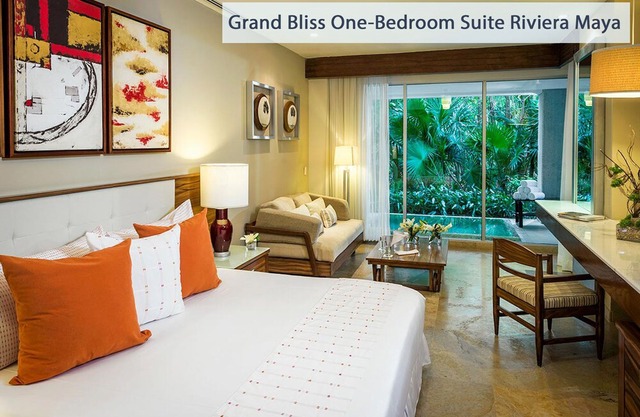 Luxury 1-Bedroom Condo Near Cirque Du Soleil At Golf And Spa Jungle Resort