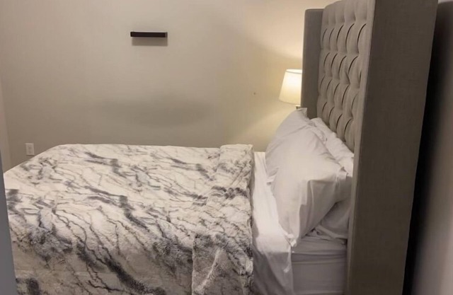 Luxury 2-bed 2-baths, Polaris location