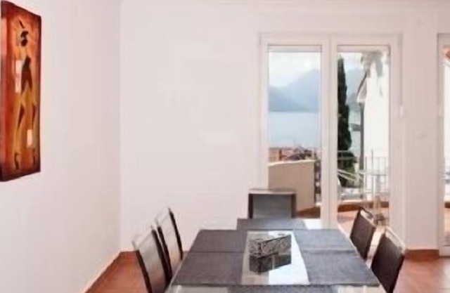 Luxury 2 bedroom apartment in Ljuta Kotor With Views Of the bay.