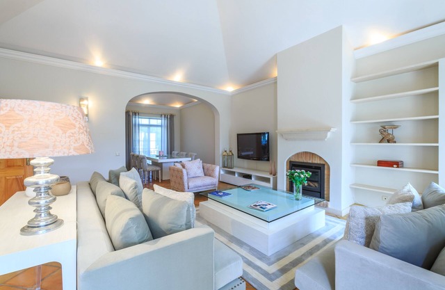 Luxury 2 bedrooms apartment, with golf view close to Quinta do Lago beach