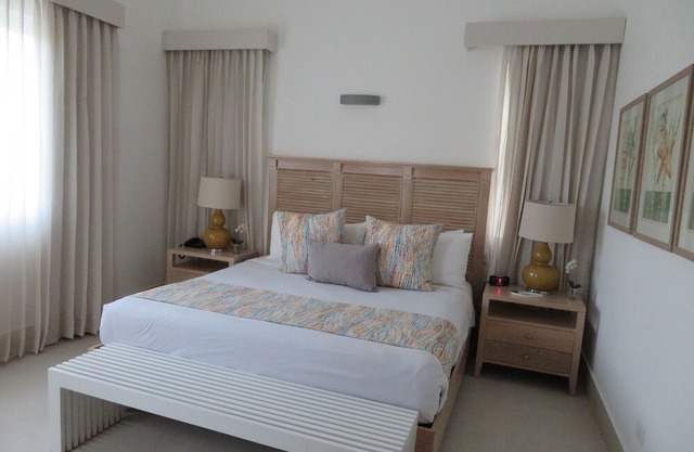 Luxury 4-Bedroom Villa with Private Pool, Maid, Optional Chef, VIP Services
