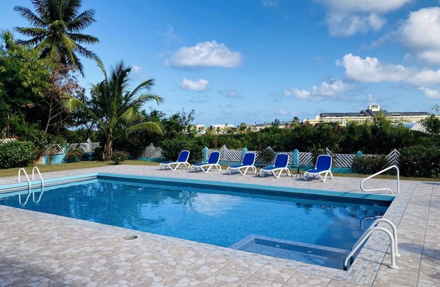 Luxury 4 bedrooms villa by Marriott golf course