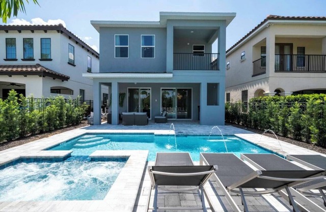Luxury 6BR/5.5BA Villa Near Disney – Private Pool, Game Room & Family Retreat