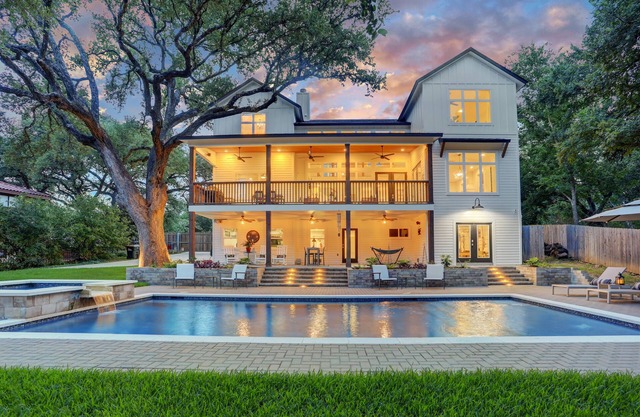 Luxury 7BR Creekside Retreat w/Pool, Spa, Game Room, Views - South Austin