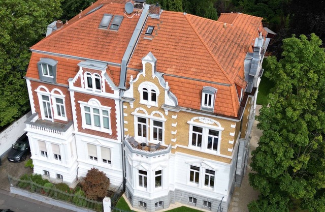Luxury apartment 8 persons, 300m² garden, terrace, bathtub, 10 min to the city center
