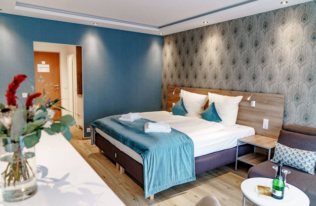 Luxury apartment, balcony, kitchen, pool, sauna, steam bath, WiFi, couples, fami