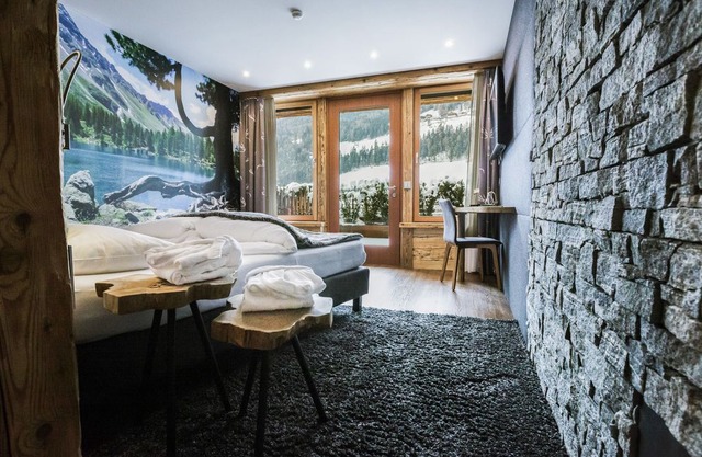 Luxury Apartment Lodge with Terrace, Mountain View and Spa Access