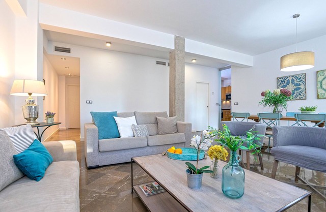 Luxury apartment near Cathedral of Malaga. Litoral
