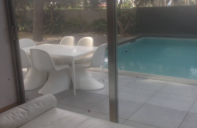 Luxury Bay Villa with private pool one step from the beach