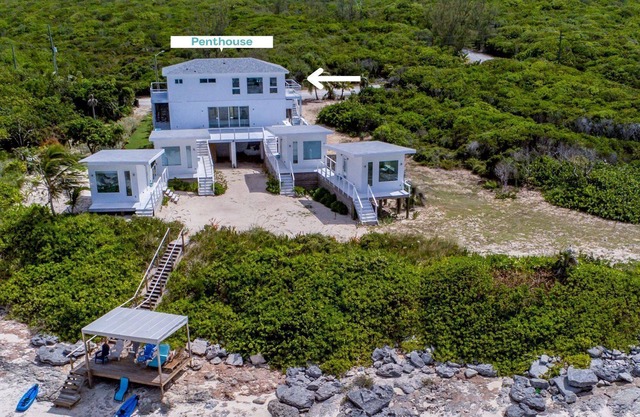 Luxury Beachfront Penthouse on Pink Sand Beach - Governor's Harbor