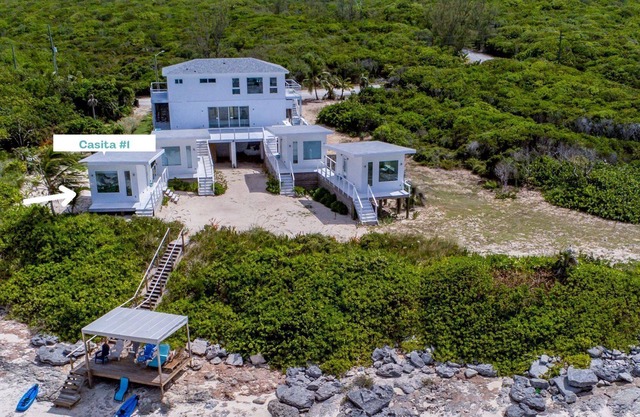 Luxury Beachfront Bedroom on Pink Sand Beach, Governor's Harbor: Casita #1