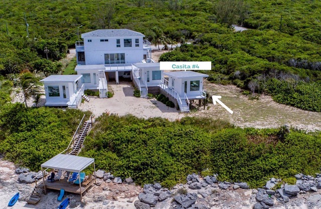 Luxury Beachfront Bedroom on Pink Sand Beach, Governor's Harbor: Casita #4